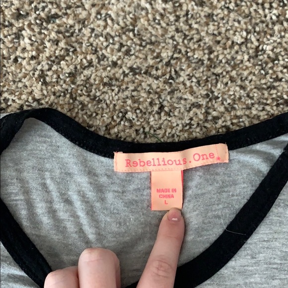 Shirt - Picture 2 of 2